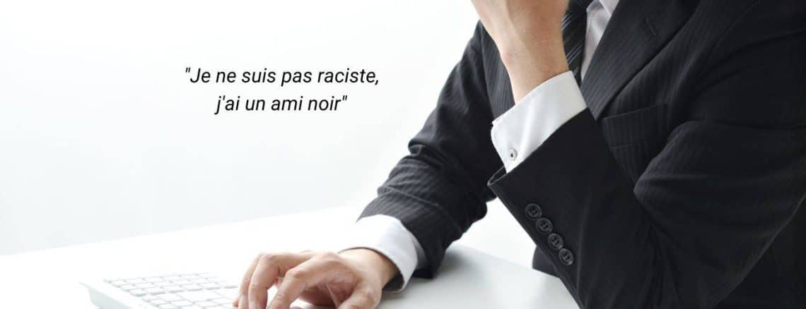 personne parlant de son ami noir comme alibi